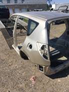 Задняя часть автомобиля. Toyota RAV4