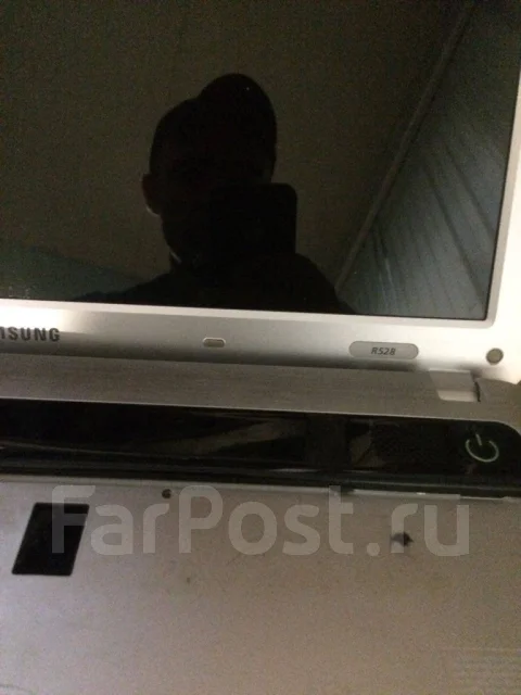 Samsung R528. 15.6" ����