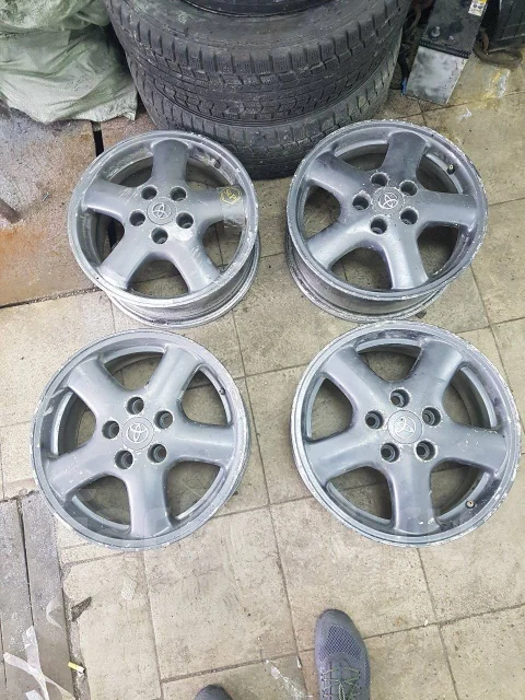 Touren. 6.5x16", 5x114.3 ����