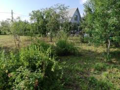 Продаю свой участок в живописном месте прямо на берегу реки Пахра. 731 кв. м., собственность, электричество, от частного лица (собственник)