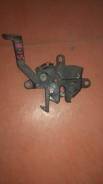 Замок капота. Toyota Vista, CV40, CV43, SV40, SV41, SV42, SV43 Toyota Camry, CV40, CV43, SV40, SV41, SV42, SV43 Двигатели: 3CT, 3SFE, 4SFE