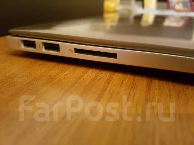 Asus ZenBook. 13.3", 2����, ��� 4 ��, ���� 512���, WiFi: 1, Bluetooth: 1, ����������� �� 8��. ����