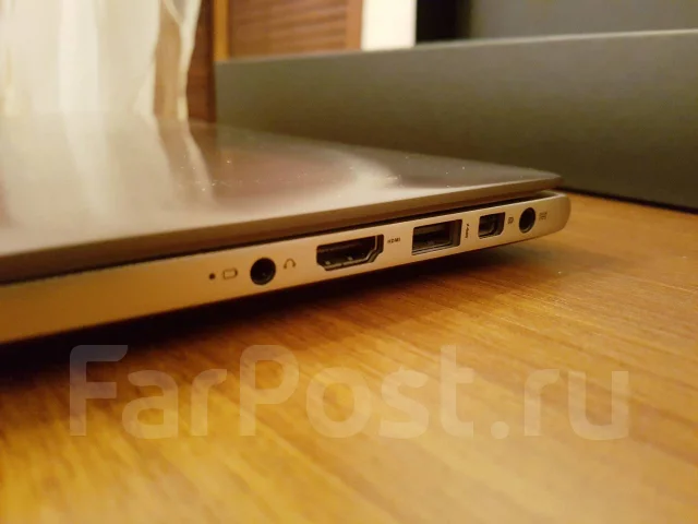 Asus ZenBook. 13.3", 2����, ��� 4 ��, ���� 512���, WiFi: 1, Bluetooth: 1, ����������� �� 8��. ����