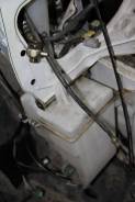 Бачок стеклоомывателя. Nissan March Box, WAK11, WK11 Nissan Cube, ANZ10, AZ10, Z10 Nissan March, AK11, ANK11, HK11, K11 Двигатели: CG10DE, CGA3DE, CG1...