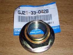 Гайка передней ступицы Mazda GJ2133042B. Mazda: Premacy, Roadster, Autozam AZ-3, Millenia, Lantis, Eunos Cosmo, Efini MS-8, Eunos Presso, Eunos 100, A...
