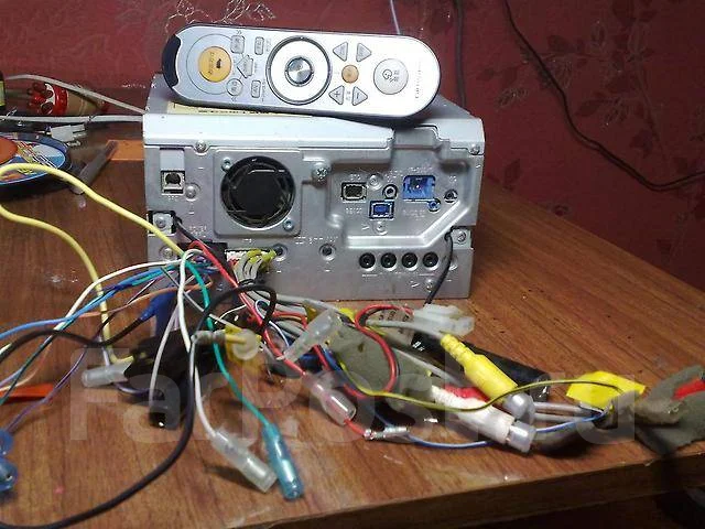 Pioneer Carrozzeria AVIC-DRZ90 ����
