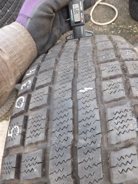 Michelin XM+S 330. ������, ��� �����, �/�, ����� 10 %. ��� ����� �� ����������� ������ ����