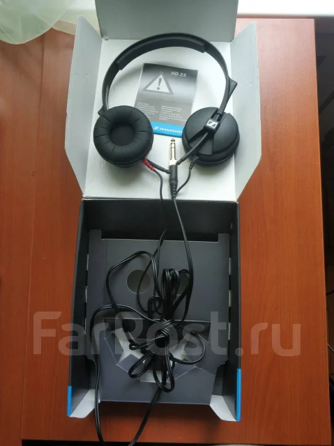 Sennheiser HD 25 ����