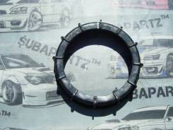 Крепление топливного насоса. Subaru Legacy, BM9, BMG, BMM, BR9, BRF, BRG, BRM Subaru Exiga, YA4, YA5, YA9, YAM Двигатели: EJ20E, EJ253, EJ255, EJ25A...