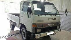 Toyota Hiace. 4WD 1992 года, 2 500 куб. см., 1 500 кг.