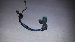 Конденсатор трамблера. Toyota: Corsa, Carina, Sprinter, Corona, Corolla II, Corolla, Tercel, Starlet Двигатели: 2E, 3E, 2ELU, 2EL, 2ELC, 1E, 1EL, 2ELJ
