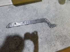 Крепление бампера. Toyota Land Cruiser, GRJ200, URJ200, URJ202, URJ202W, UZJ200, UZJ200W, VDJ200 Двигатели: 1GRFE, 1URFE, 1VDFTV, 2UZFE, 3URFE