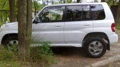 Mitsubishi Pajero iO. автомат, 4wd, 2.0, бензин, 120 000 тыс. км