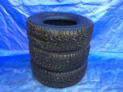 Maxxis ArcticTrekker WP-05. Зимние, шипованные, 10 %, 3 шт