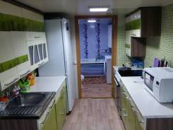 Продаётся отличный дом с землёй в центре с. Михайловка. Украинская, р-н Михайловка, площадь дома 55 кв. м., скважина, электричество 30 кВт, отопление...