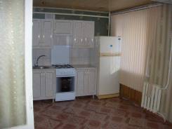 2-комнатная, улица Калинина 131. Кировский, частное лицо, 65 кв. м.