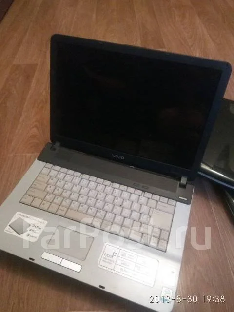 Samsung R525. WiFi: 1, Bluetooth: 1 ����