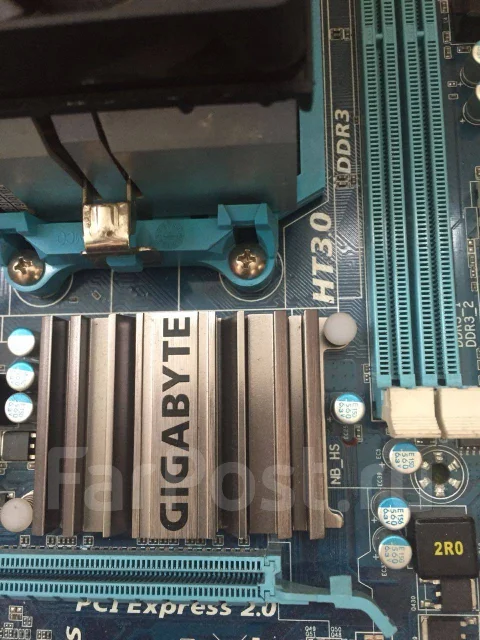 Socket AM3+ ����