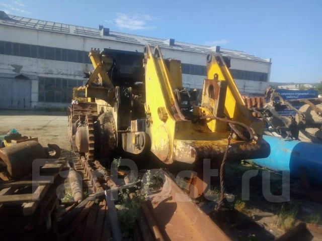 Komatsu D375A ����