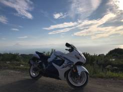 Suzuki GSX 1300R Hayabusa. 1 300 куб. см., исправен, птс, с пробегом