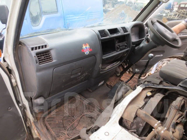 Mazda Bongo. SK22M, R2 ����