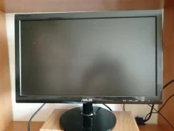 Asus. 18.5" ����