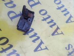 Замок бардачка. Honda Civic, EF2 Двигатели: D15B, D15B1, D15B2, D15B3, D15B4, D15B5, D15B7, D15B8