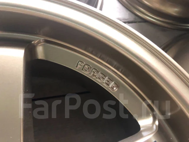 RAYS VOLK RACING TE37 RT. 9.5x18", 6x139.7, ET8 ����