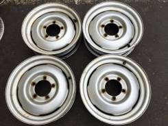 Suzuki. 4.5x16", 5x139.70