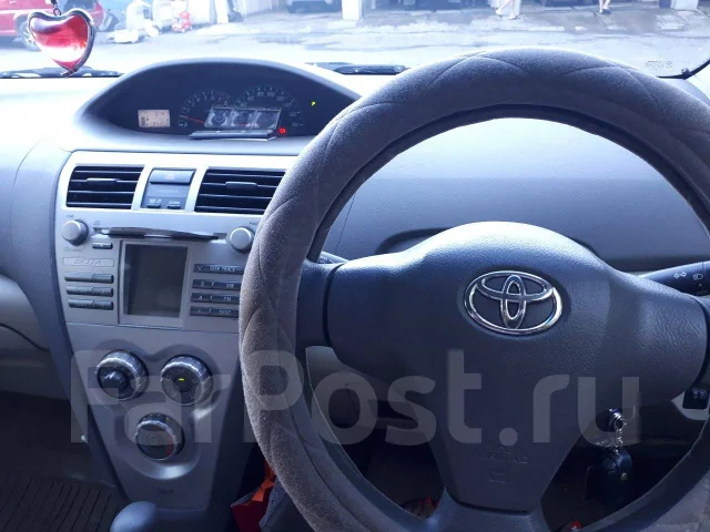 Toyota Belta. �������, ��������, 1.0 (71��.�.), ������ ����