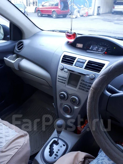 Toyota Belta. �������, ��������, 1.0 (71��.�.), ������ ����