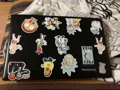 Lenovo IdeaPad Y500. 15.6", 2,0����, ��� 8 ��, ���� 1 000���, WiFi, Bluetooth, ����������� �� 4��. ����