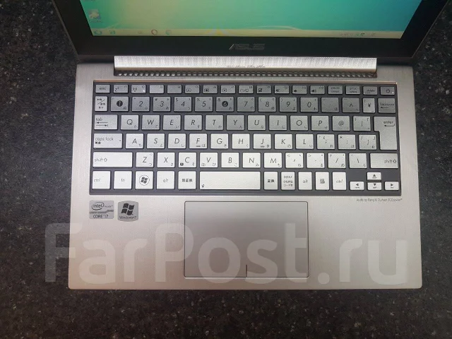 Asus ZenBook UX21E. 11.6", 1,8����, ��� 4 ��, ���� 128���, WiFi: 1, Bluetooth: 1, ����������� �� 3��. ����