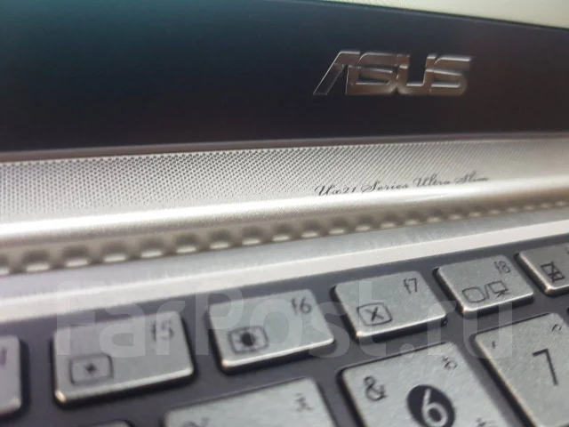 Asus ZenBook UX21E. 11.6", 1,8����, ��� 4 ��, ���� 128���, WiFi: 1, Bluetooth: 1, ����������� �� 3��. ����