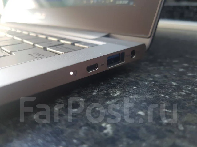 Asus ZenBook UX21E. 11.6", 1,8����, ��� 4 ��, ���� 128���, WiFi: 1, Bluetooth: 1, ����������� �� 3��. ����
