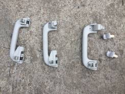 Ручка салона. Toyota: Premio, Corolla Spacio, Allion, Vios, Soluna Vios, Corolla Verso, Land Cruiser Prado, Raum Двигатели: 1AZFSE, 1NZFE, 1ZZFE, 3SZF...