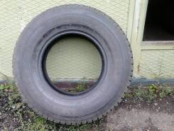 Maxxis Arctictrekker, 235/75 R 15 105T. Зимние, шипованные, 2017 год, 5 %, 4 шт