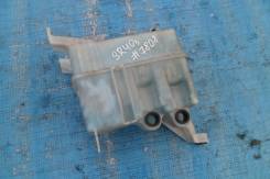 Бачок стеклоомывателя. Toyota Lite Ace, CR41, CR41V, CR42, CR42V, KR41, KR41V, KR42, KR42V, SR40 Toyota Lite Ace Noah, CR40, CR40G, CR41, CR42, CR50...