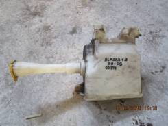 Бачок стеклоомывателя. Nissan Almera, N16, N16E
