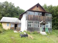 Продам хороший двухэтажный дом в с. Архангеловка, Кировского района. С.Архангеловка, р-н Кировский район с.Архангеловка, площадь дома 137 кв. м., элек...