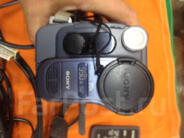 Видеокамера Сони в полном порядке Sony - Видеокамеры во Владивостоке