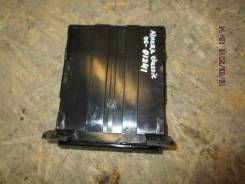 Подстаканник. Nissan Almera Classic, B10