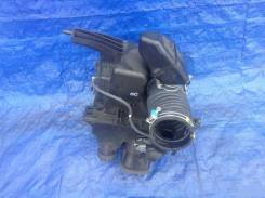 Корпус воздушного фильтра. Toyota Sienna, ASL30, GSL30, GSL33, GSL35 Двигатели: 1ARFE, 2GRFE