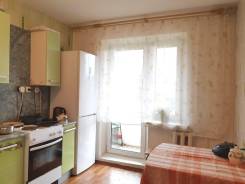 3-комнатная, улица Вострецова 10б. Столетие, агентство, 74 кв. м.