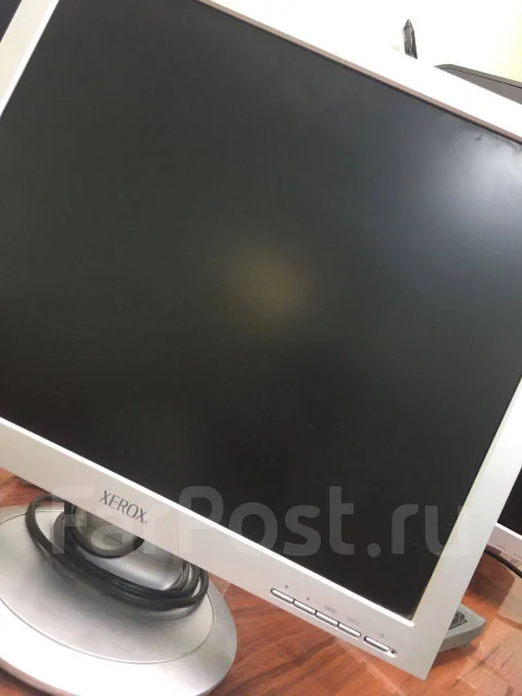 Xerox. 17" ����