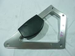 Ручка консоли правая Audi TT Coupe (8N) 1999-2006. Audi Quattro Audi TT Audi TTS Двигатели: AJQ, AMU, APP, APX, APY, ARX, ARY, ATC, AUM, AUQ, AWP, BAM...