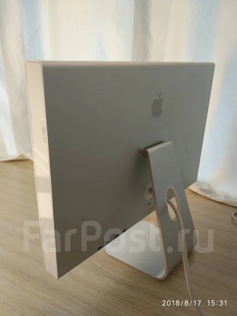 Apple. 23" ����