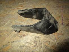 Кронштейн опоры двигателя. Nissan Almera Classic, B10 Nissan Almera, B10RS Nissan Sunny, B10RS Двигатели: QG16, QG16DE, QG15