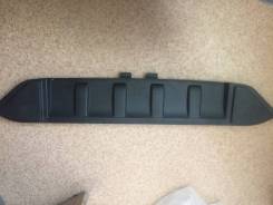 Новый Пыльник двигателя под радиатором Audi Q7. Audi Q7, 4LB Двигатели: BAR, BHK, BTR, BUG, BUN