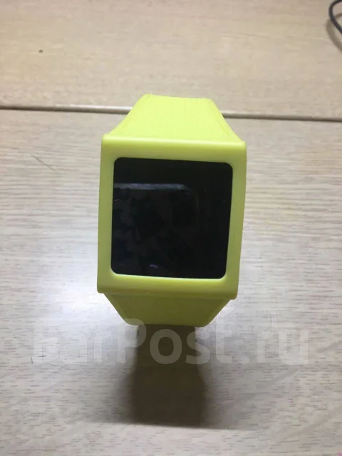Apple iPod nano. ����